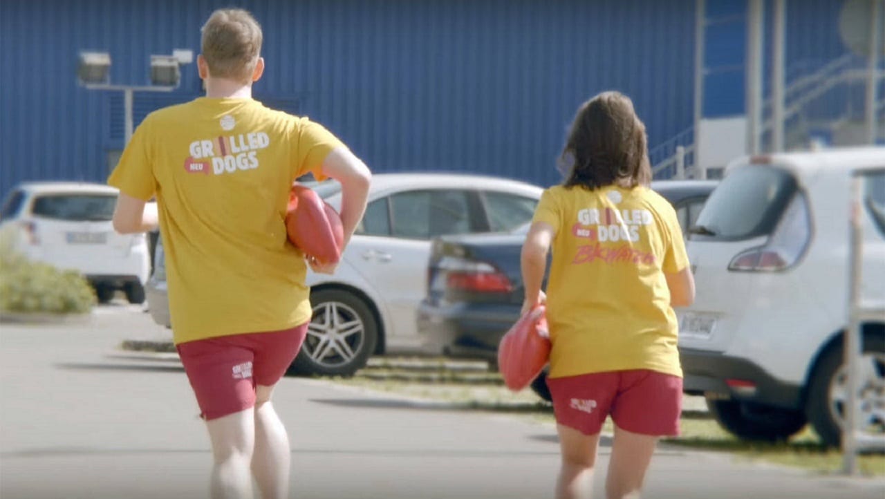 Burger King отправил в Ikea спасателей (ВИДЕО)