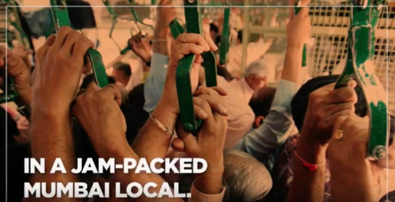 В Индии машинист электрички забыл названия станций (ВИДЕО)