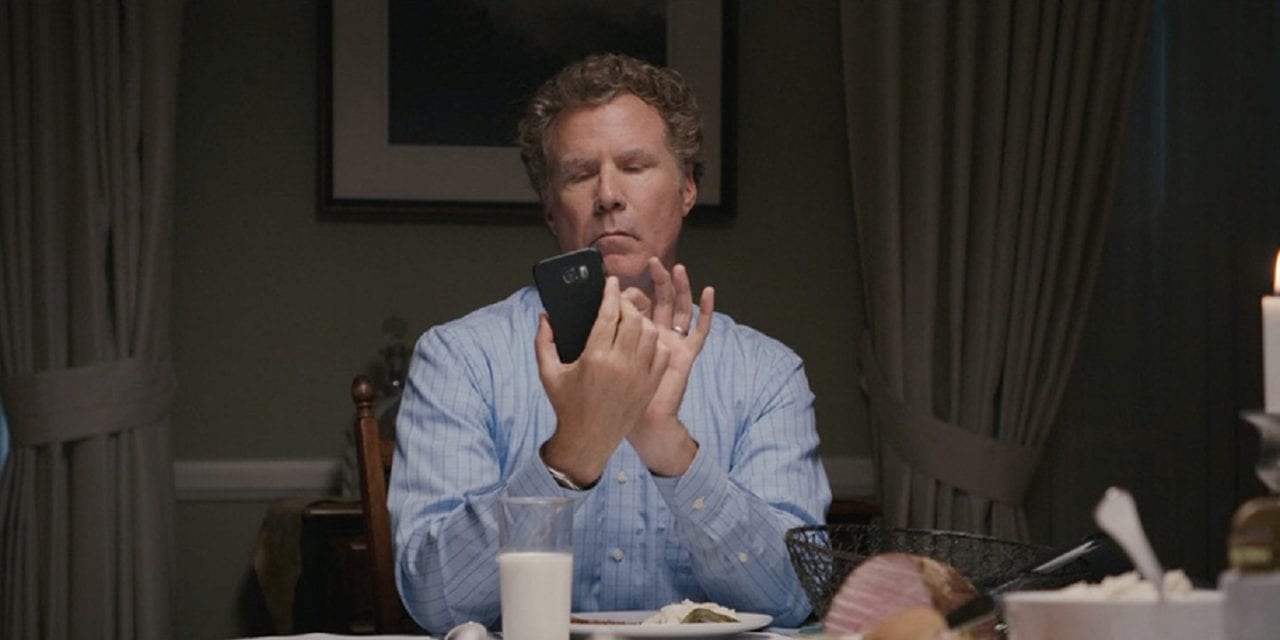 Уилл Феррелл демонстрирует, как гаджеты портят семейный обед (ВИДЕО)