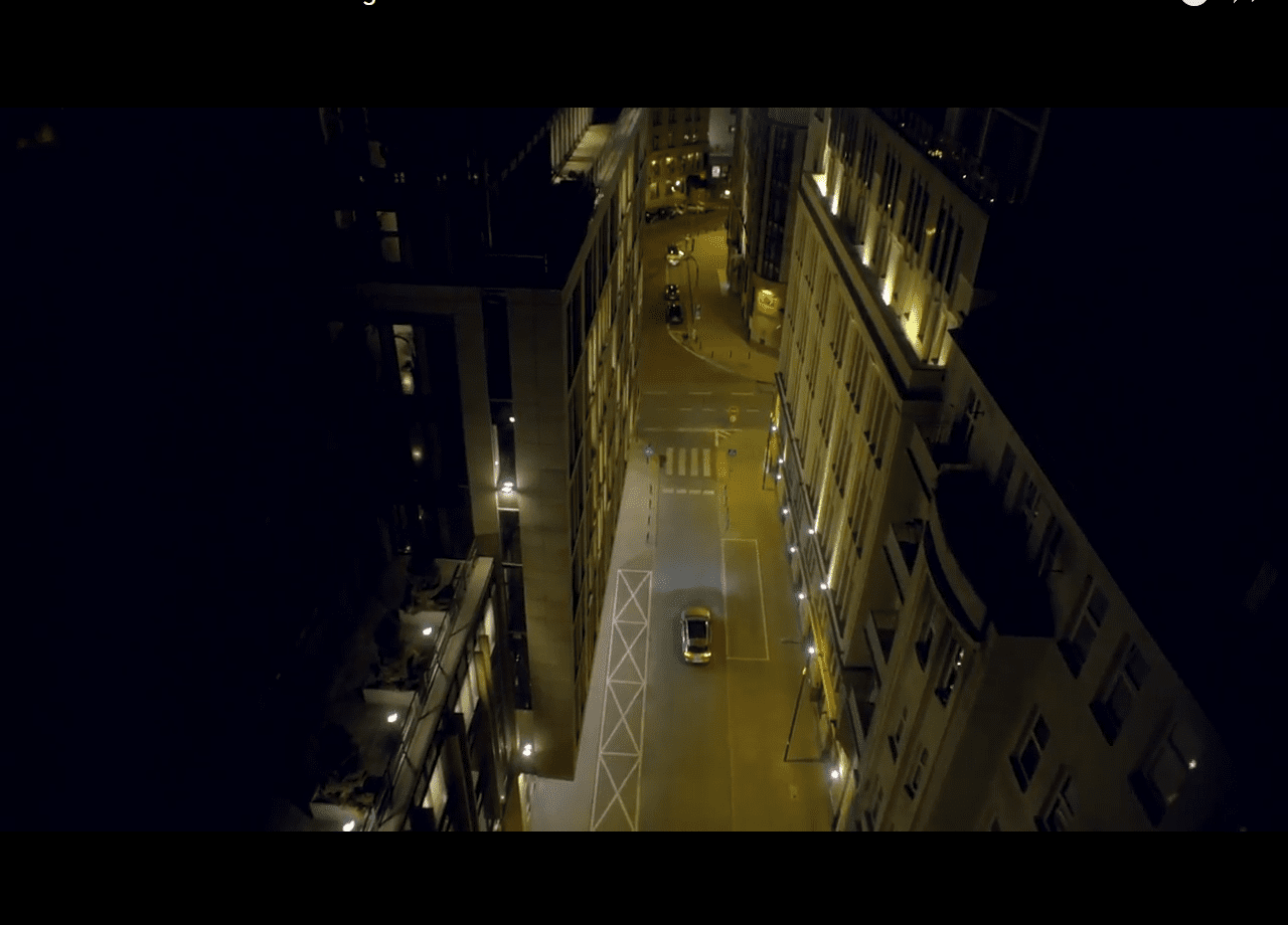 Lexus в Европе показал живые картины (ВИДЕО)