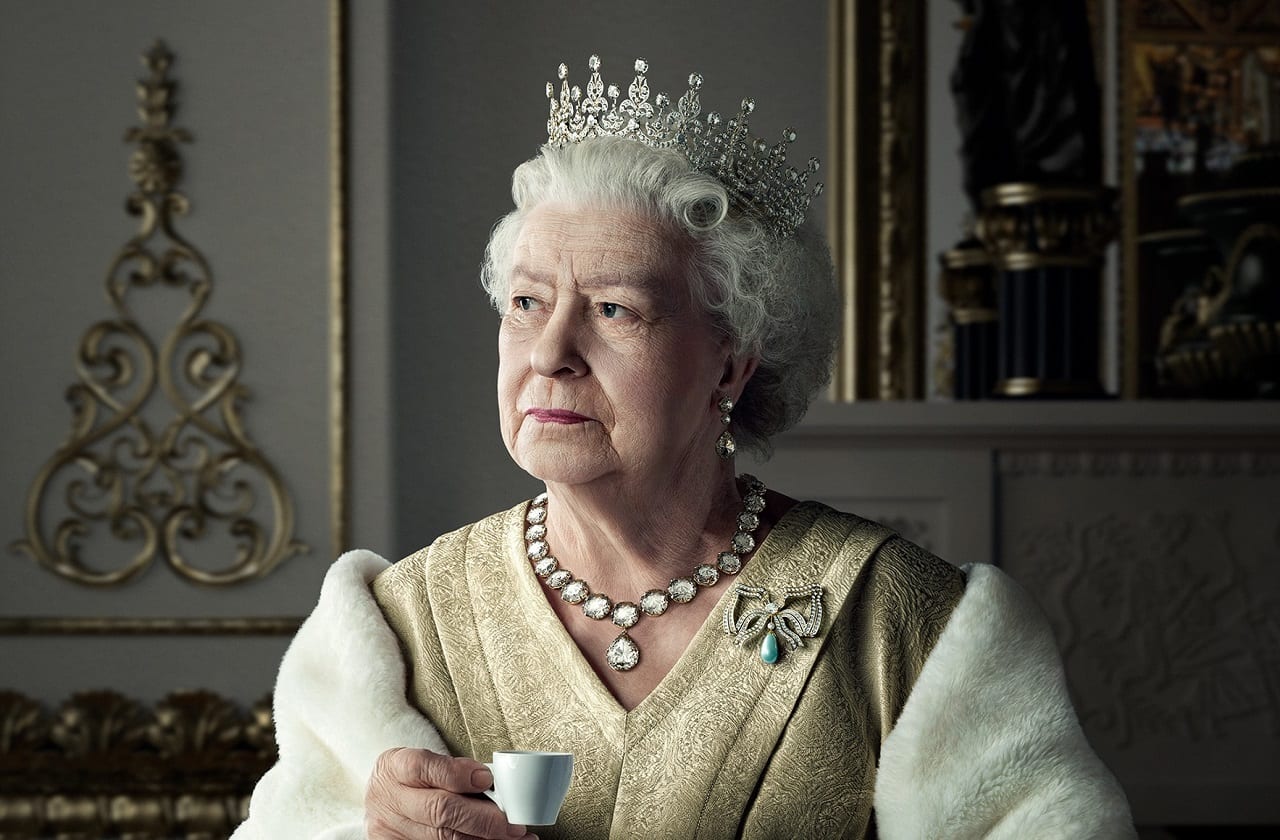 Драгоценности Ее Величества (ВИДЕО)
