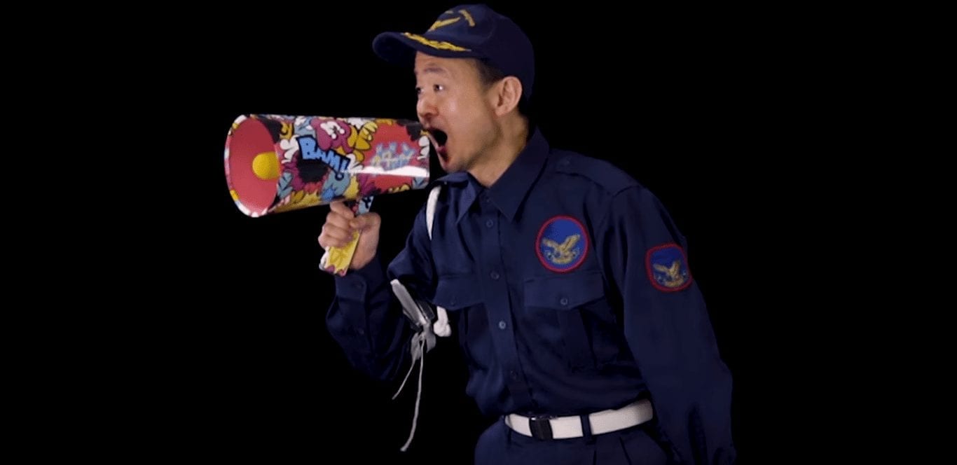 Мегафон, говорящий разными голосами