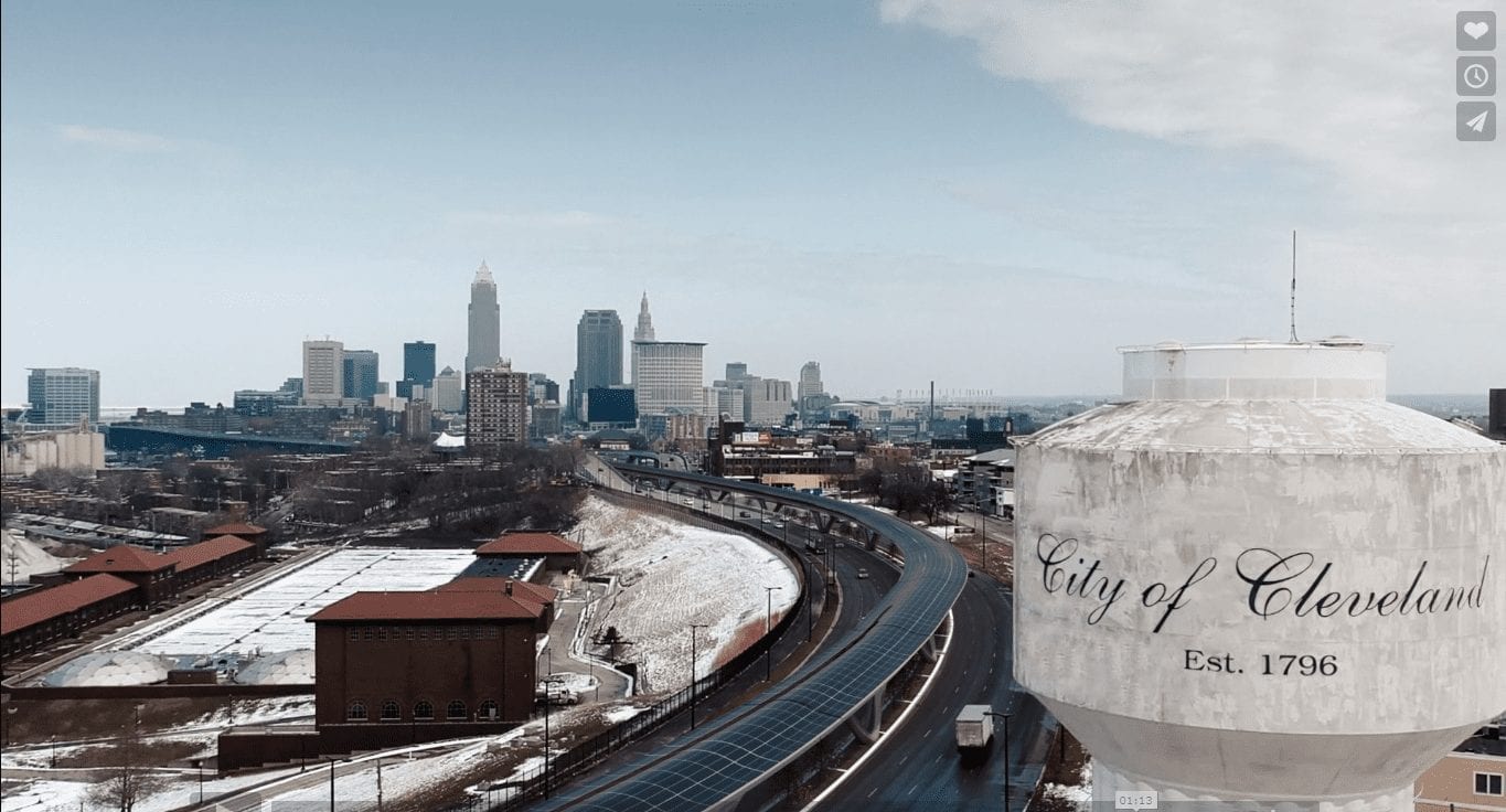 Первая реклама первой линии Hyperloop