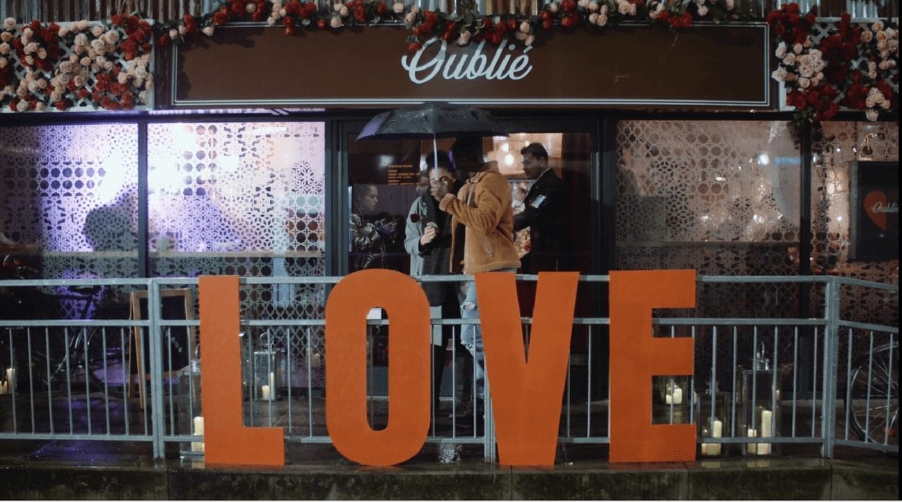 Snickers открыл ресторан для забывчивых