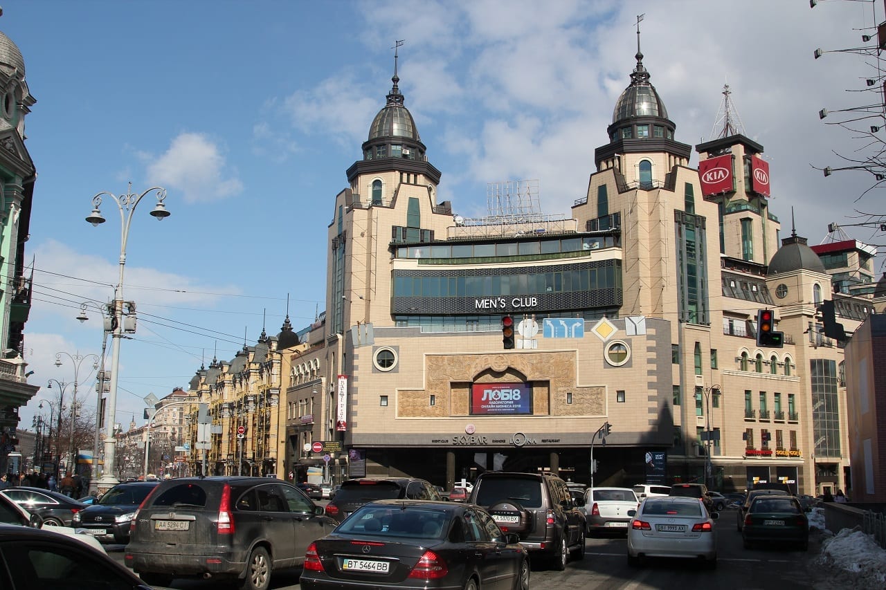 Новый цифровой биллборд украсил ТРЦ “Арена-сити” в Киеве