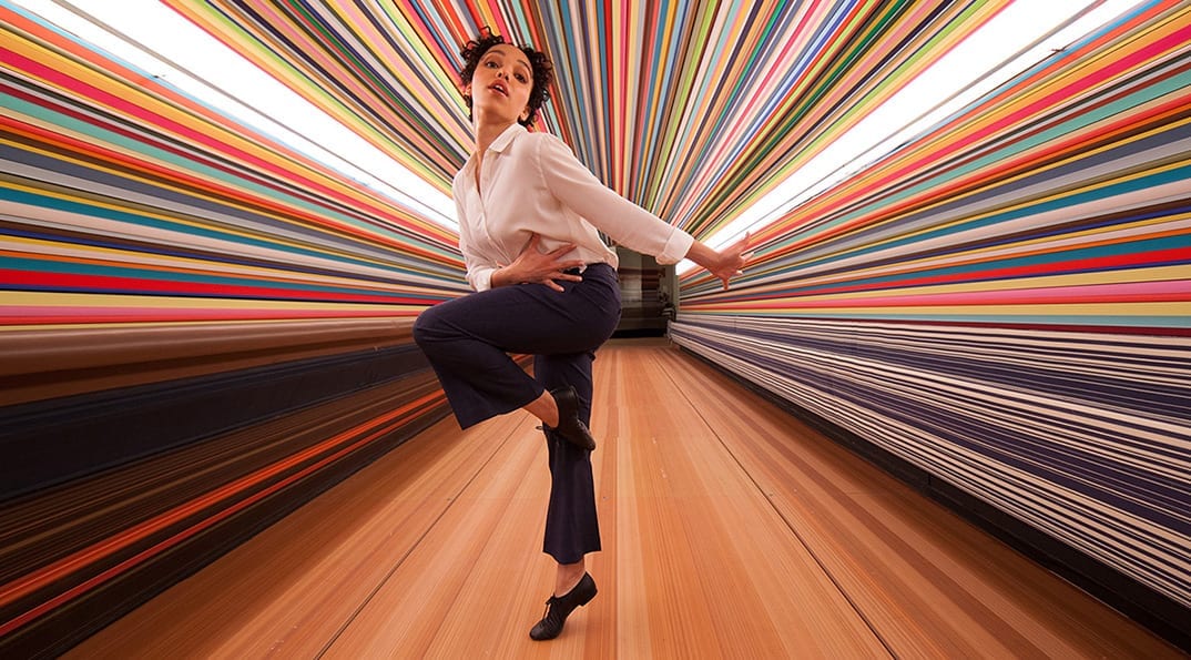 Спайк Джонс снял яркий клип для Apple