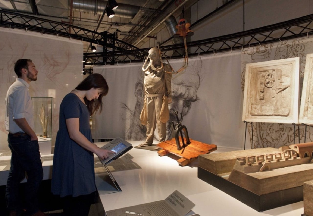 Пастель и микроскоп – в одной черепной коробке