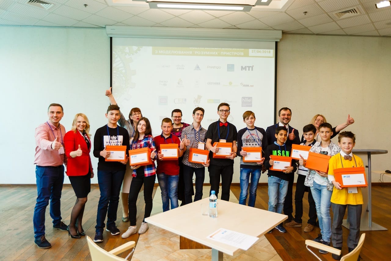 Украинские школьники создадут 10 “умных” устройств