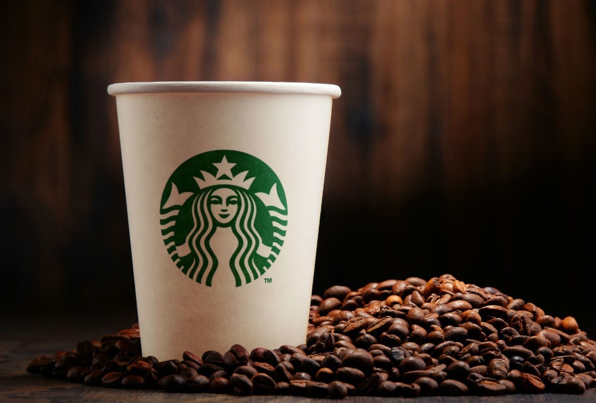 Nestle получила право продавать кофе Starbucks