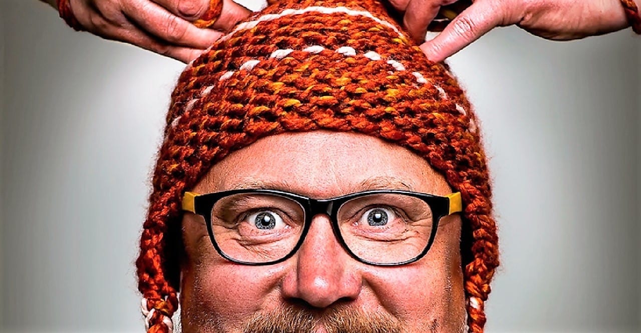 #Мамаявшапке — команда Isobar массово надевает шапки и говорит много спасибо