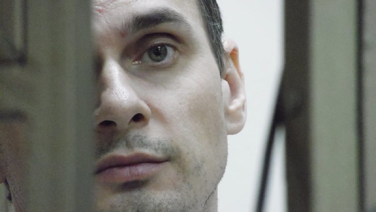 “Вголос”. Читаємо оповiдання Олега Сенцова на Майданi