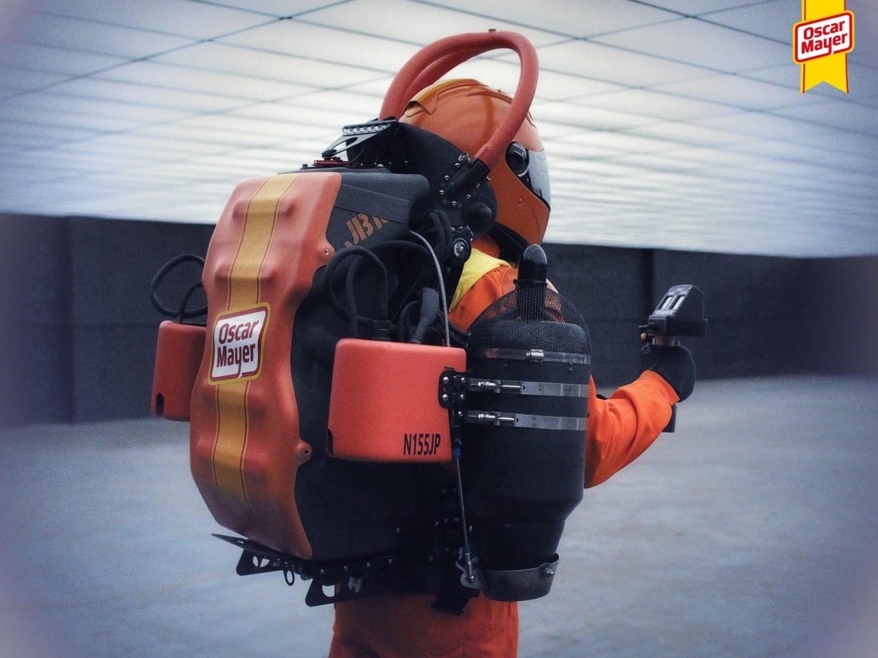 Поставщик хот-догов на супер машине: реклама фаст-фуда Oscar Mayer