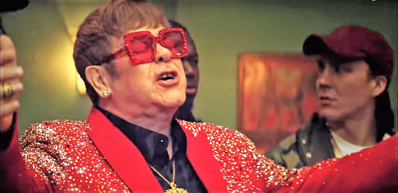 Элтон Джон показал, какой он лузер в рэпе
