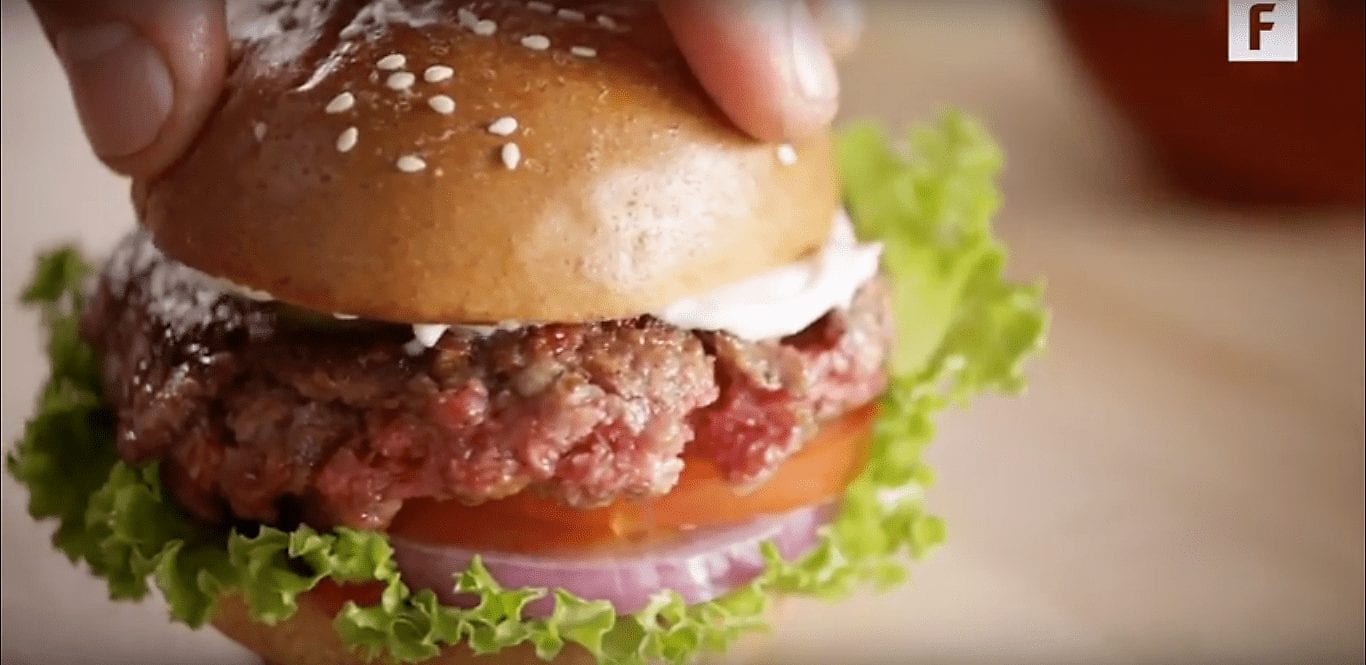 В процессе приготовления бургера ни одно животное не пострадало