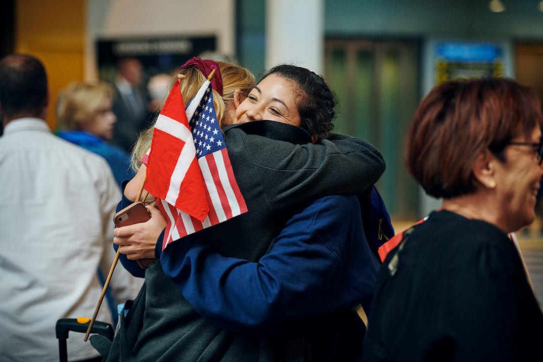 Как хорошо работают чужие идеи. Новая реклама SAS