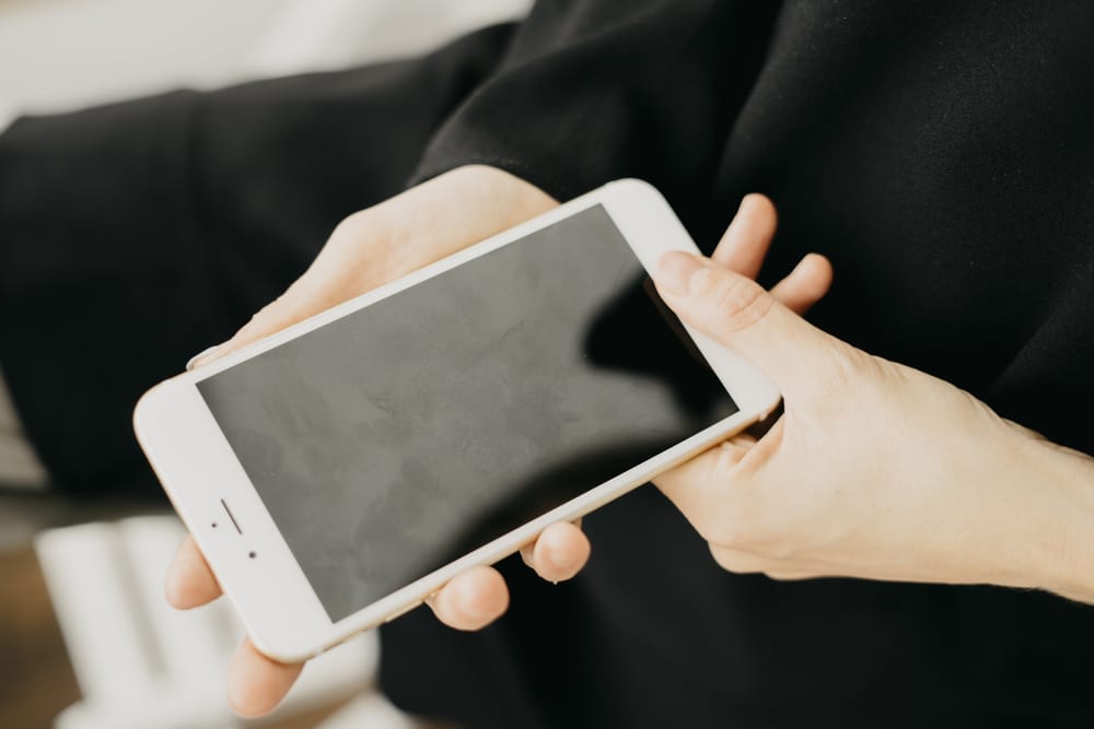 «Ваш сайт умер!»  С уважением, мобильный трафик