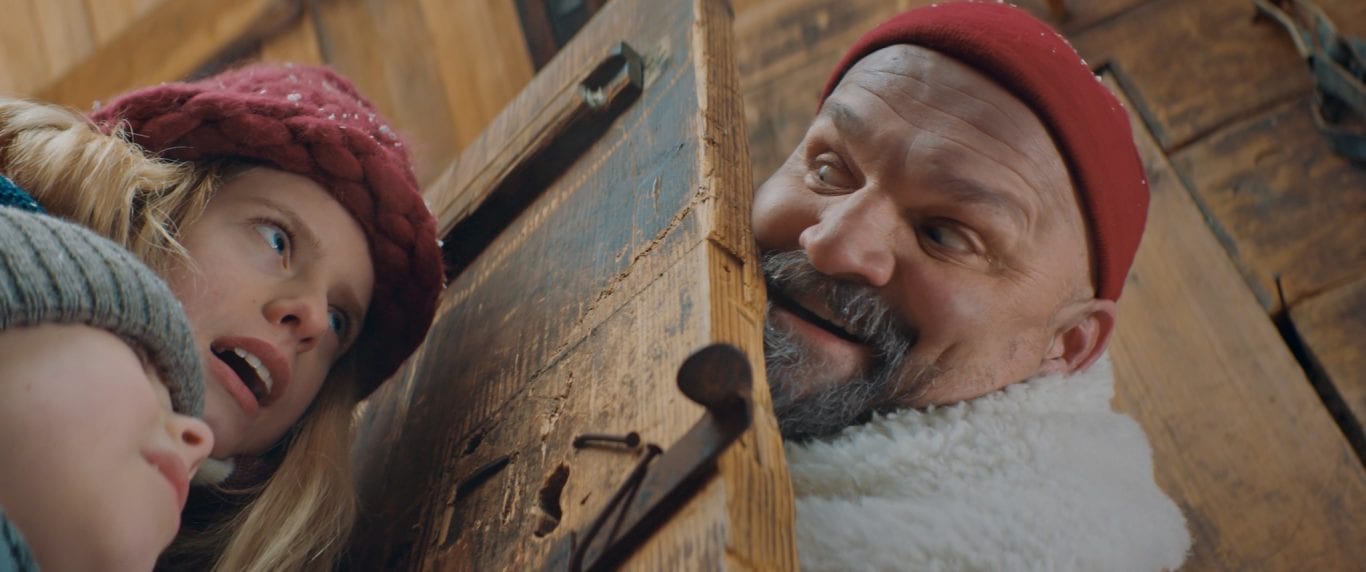 В український прокат виходить різдвяна сімейна комедія «Пригоди S Миколая»