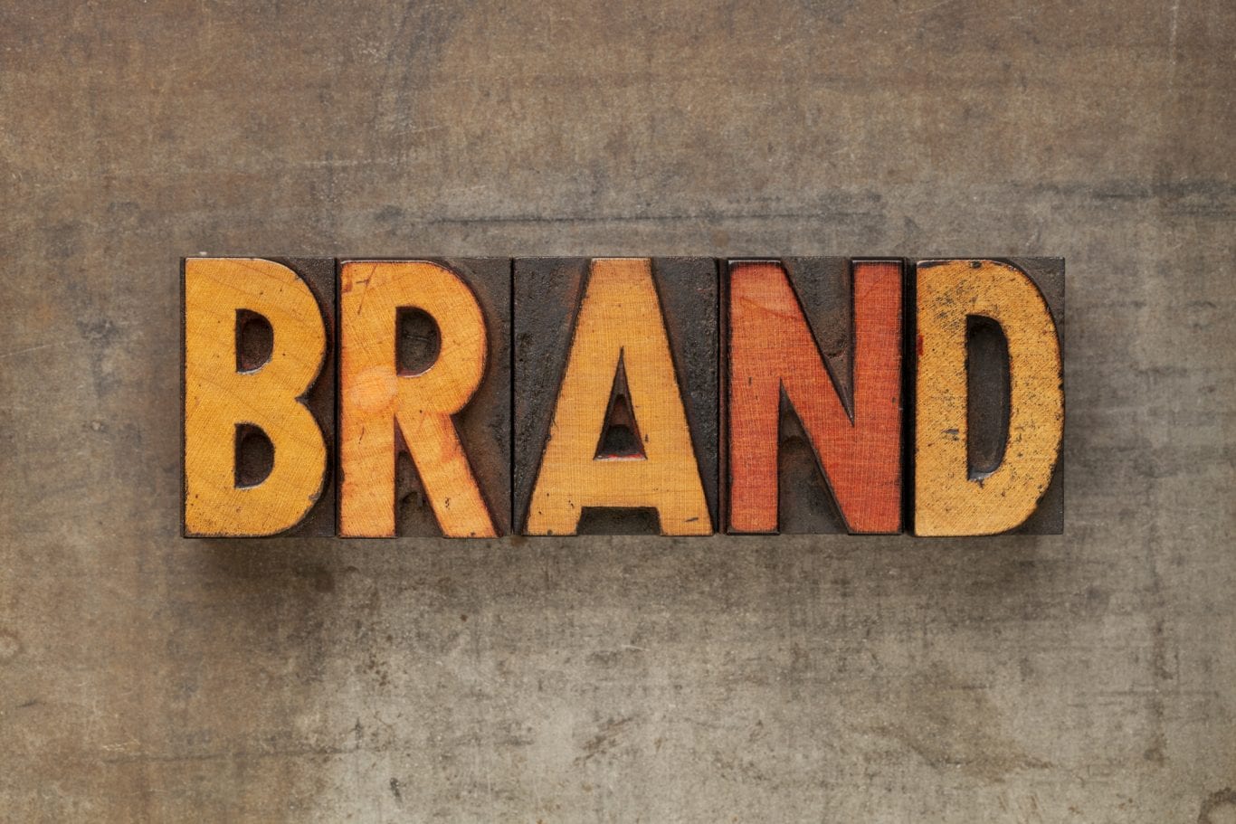 Названы самые дорогие бренды в мире