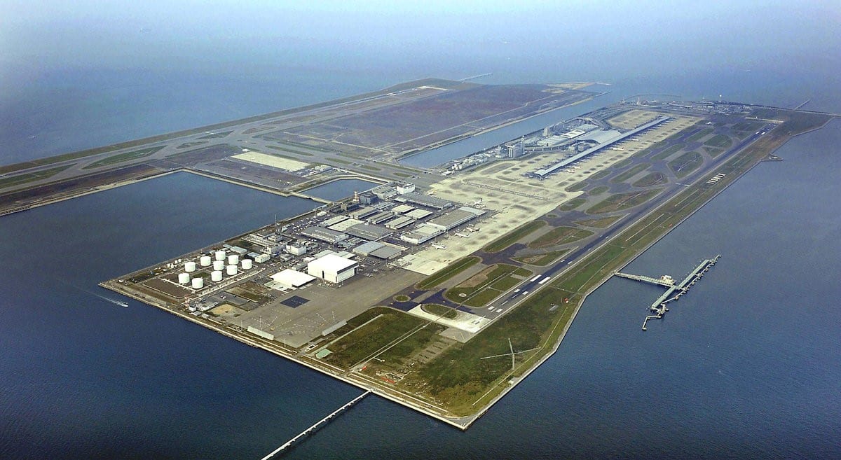 Аэропорту Кансай угрожает затопление. Планируется масштабная реконструкция