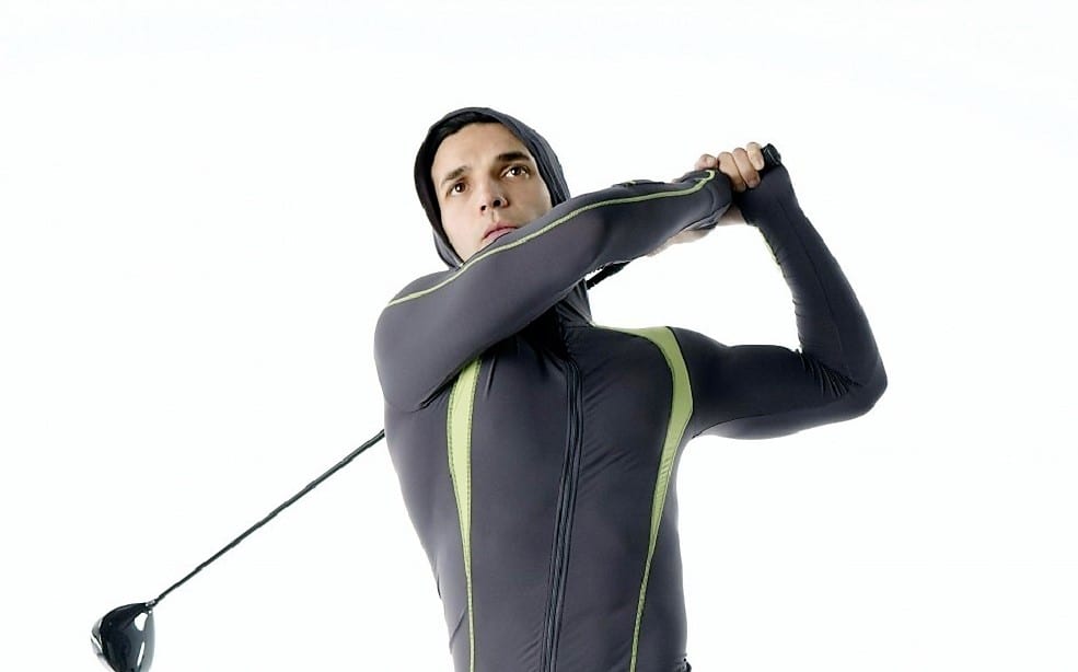 В Японии выпустили спортивную одежду с сенсорами для тренировки игроков