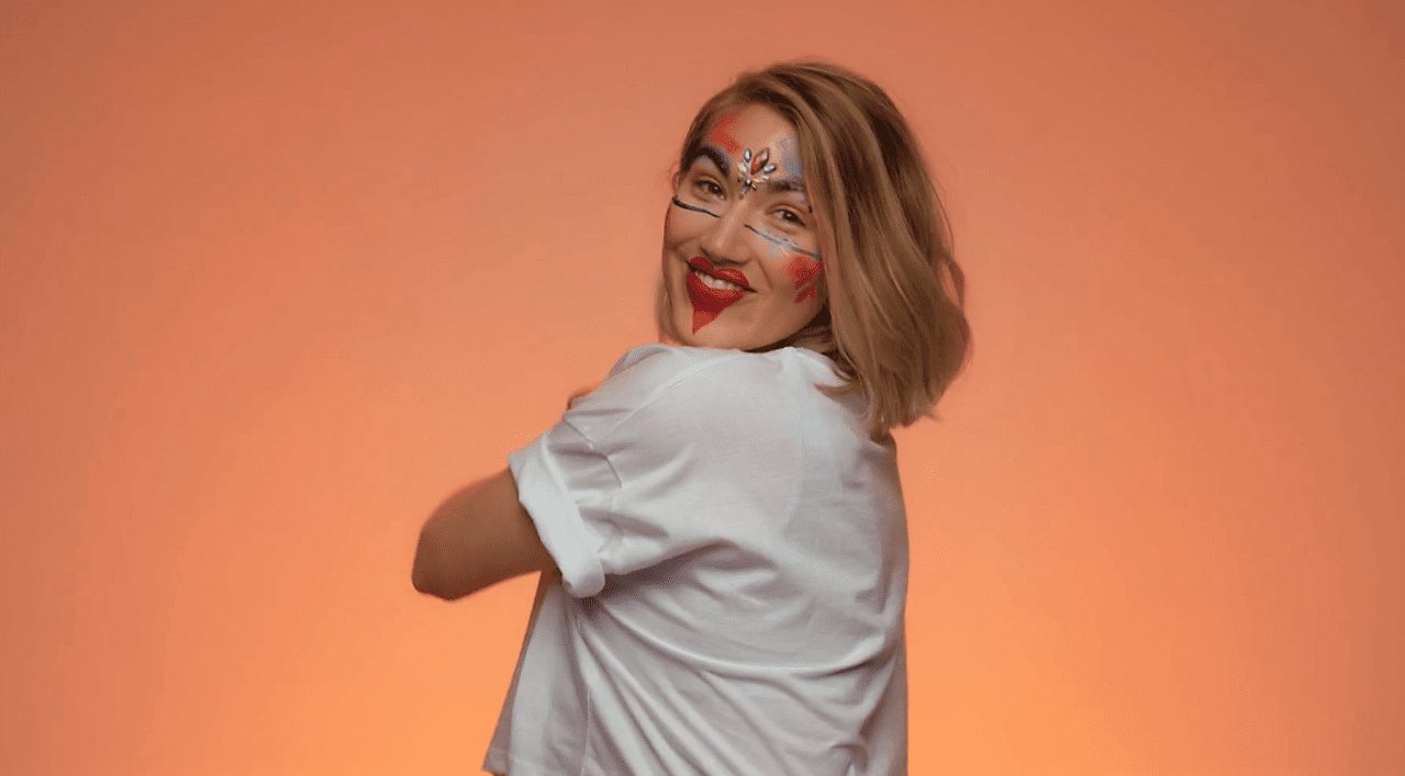 Стартовала новая реклама FeelUnique “Раскрась меня”