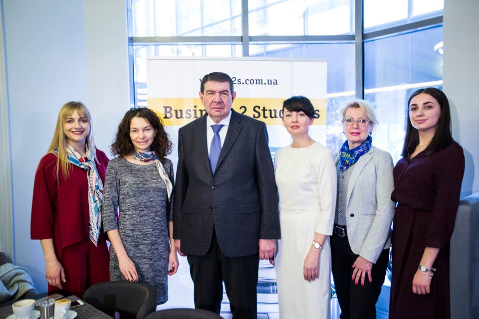 Проект Business2Students продолжается: новый сезон посвящен экономике и финансам