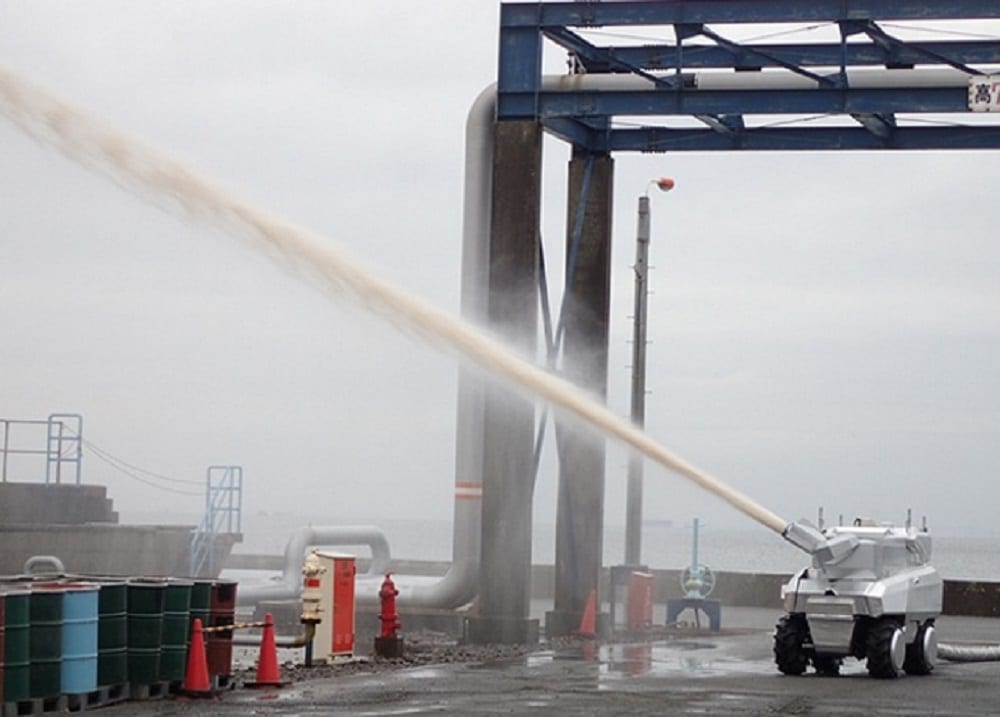 Mitsubishi разработала пару автономных пожарных роботов