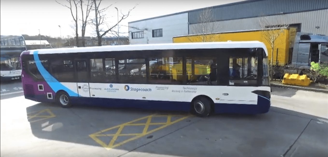 Великобритания испытает полноразмерный беспилотный автобус