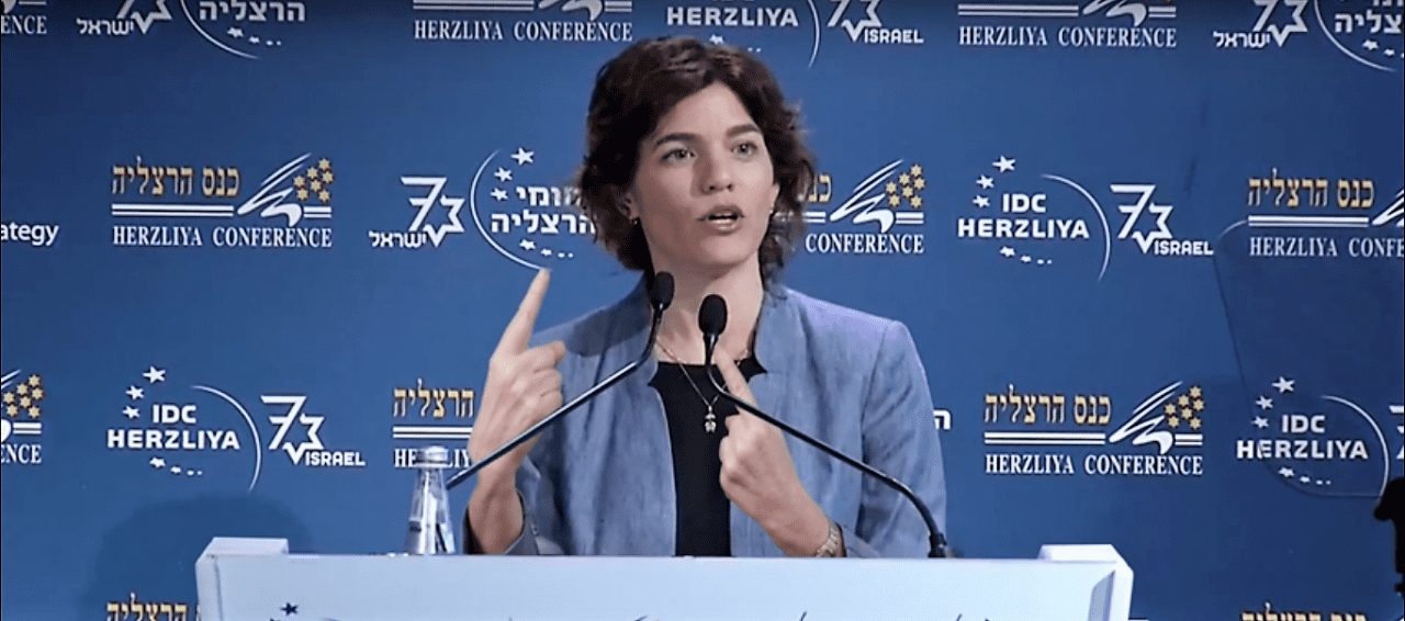 В новой кампании «Access Israel» израильские политики говорят на языке жестов