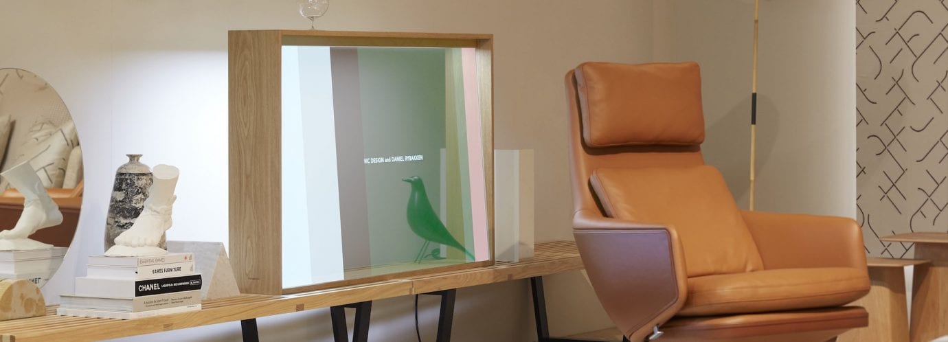 Panasonic и VITRA продемонстрировали прозрачный телевизор