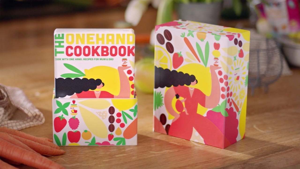 Serviceplan и HiPP научили родителей малышей готовить одной рукой