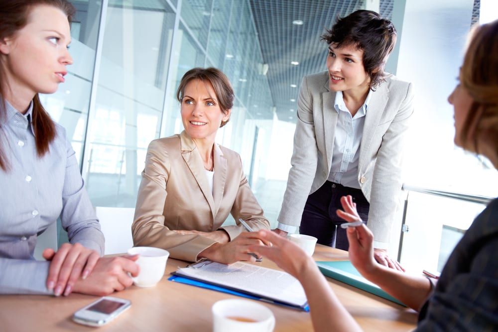 «‎Синдром самозванца», предрассудки и стереотипы мешают карьерному росту украинок — исследование WTECH