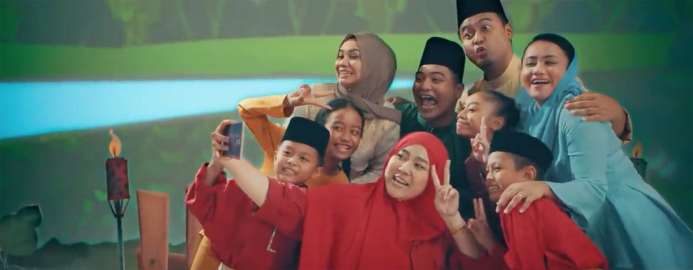 Концерт для курочки и соуса: в Малайзии сеть KFC превратила еду в музыкальные инструменты