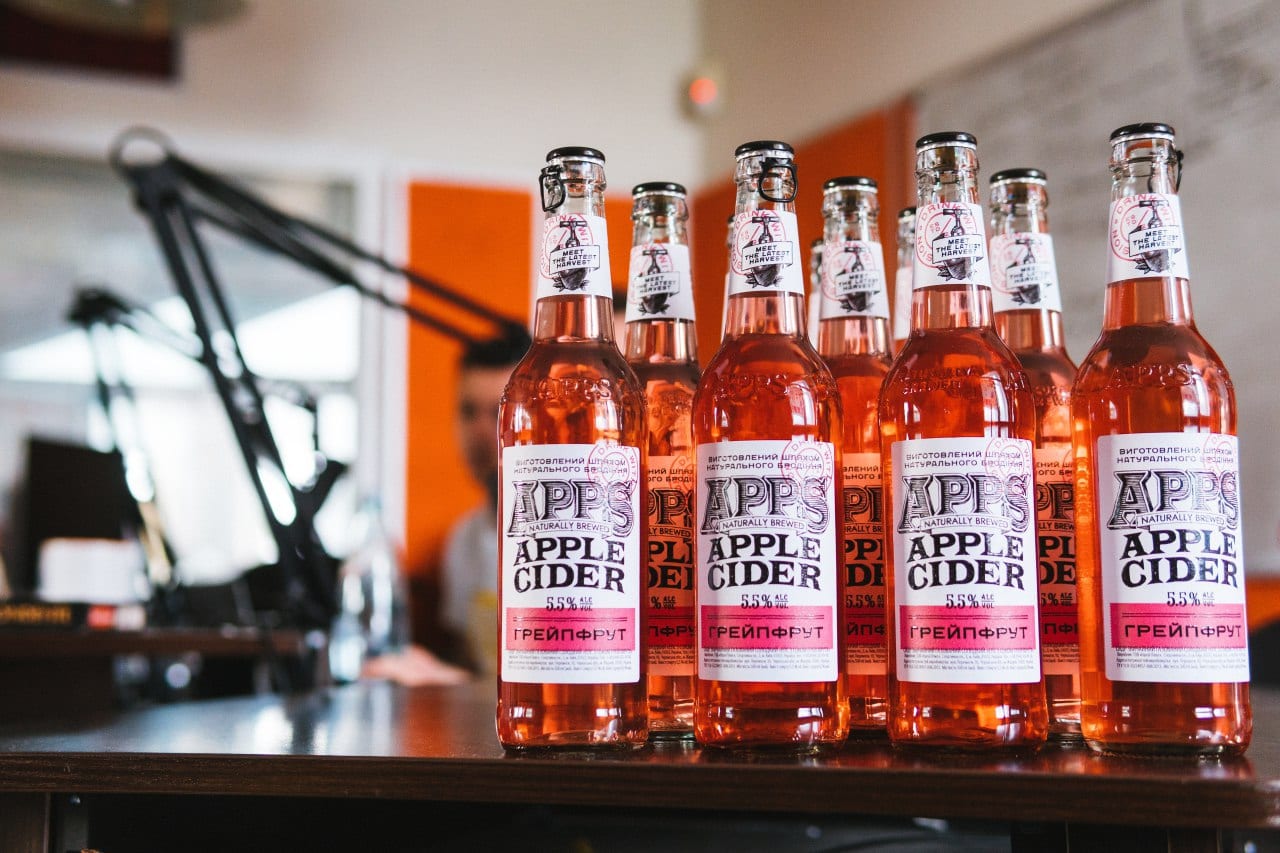Новый вкус и новый стильный дизайн: сидр APPSTM встретил летний сезон рефрешингом и расширением линейки