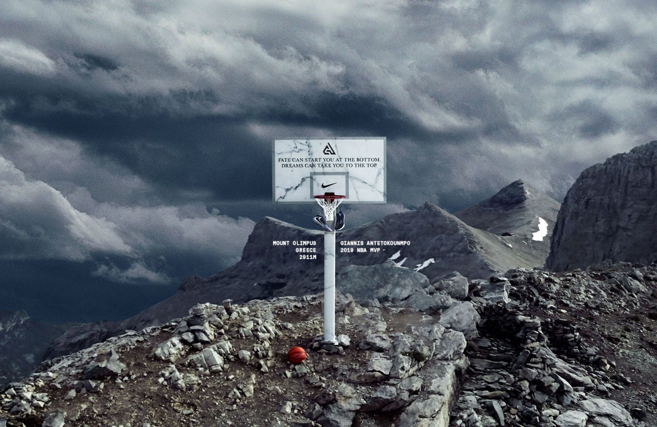 На Олимпе компания Nike установила баскетбольное кольцо