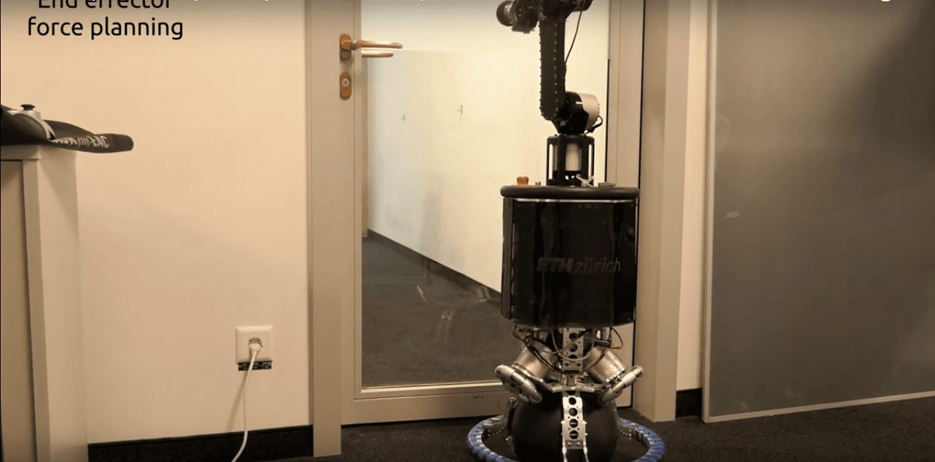 В Швейцарии робота научили эквилибристике