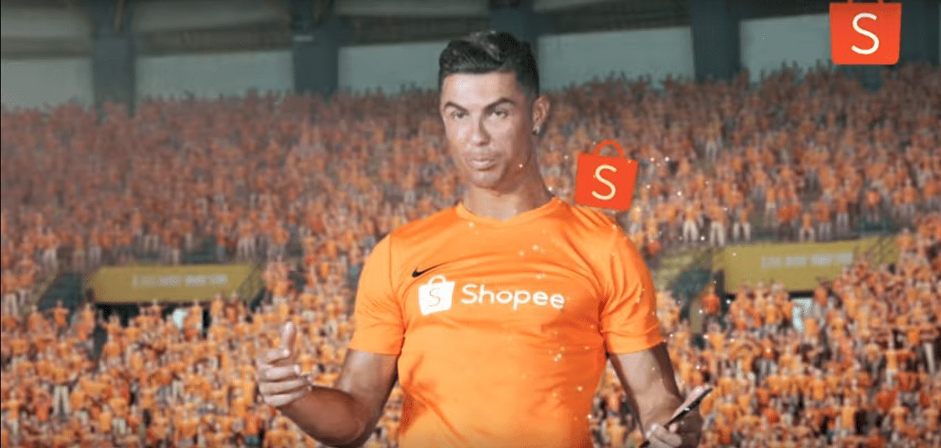 Криштиану Роналду меняет форму и танцует от радости