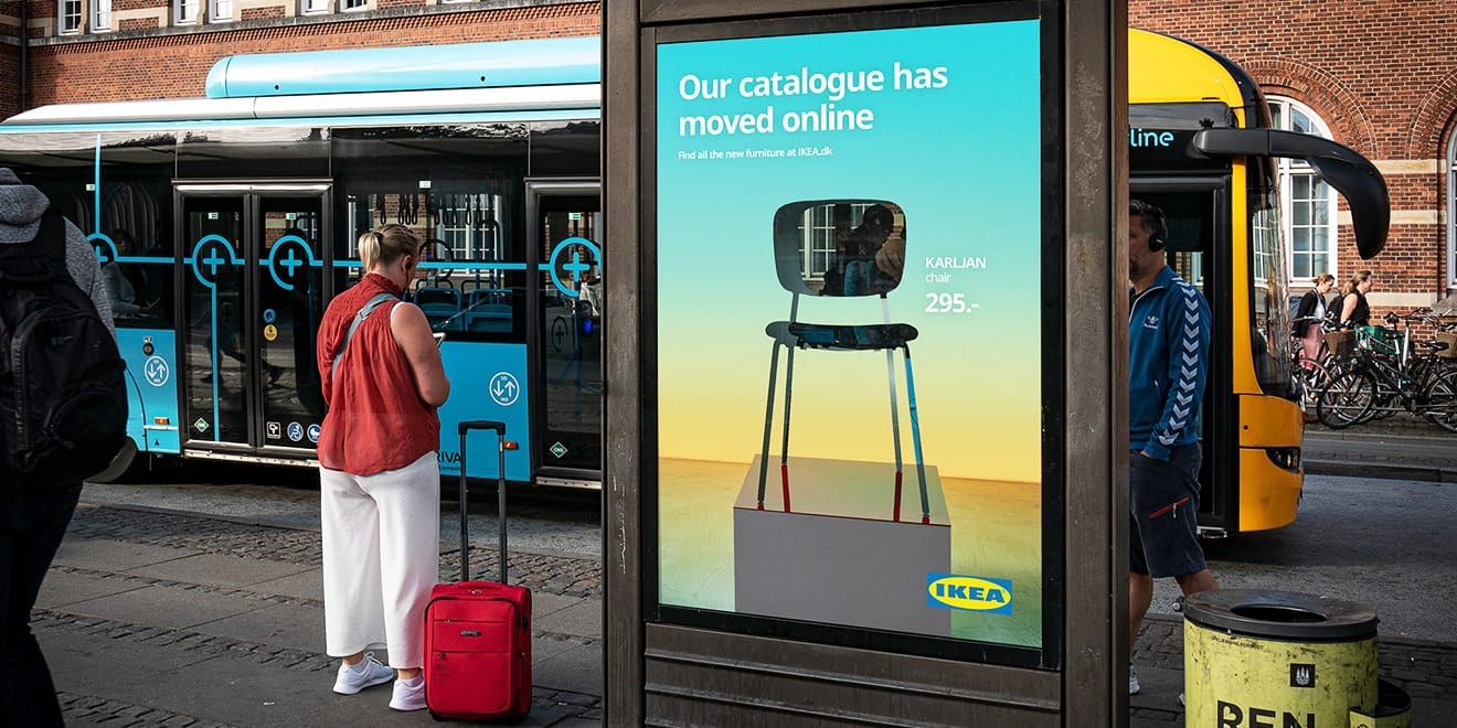 IKEA выпустила рекламные щиты с «исчезнувшими» товарами в знак отказа от бумажного каталога