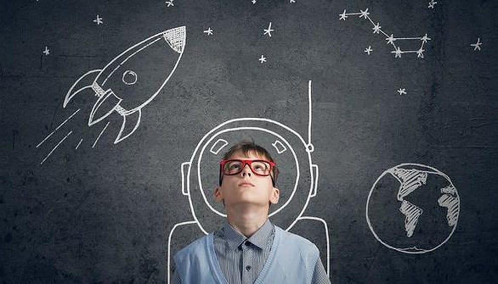 Как выглядят профессии, о которых мечтают дети?