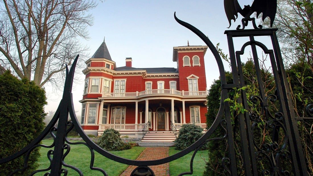 Стивен Кинг приглашает писателей пожить в своем старом доме