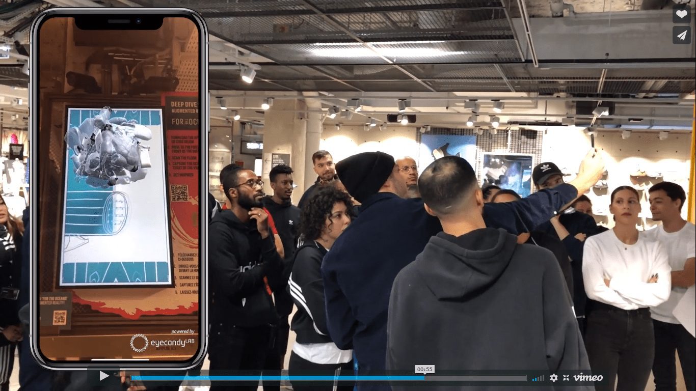 Adidas запустил AR-активность, показывающую превращение пластика из океана в обувь