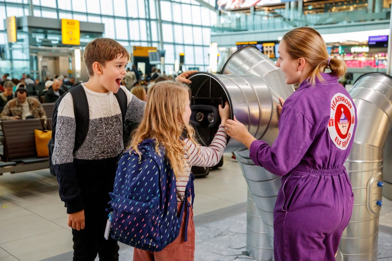 В лондонском аэропорту показали настоящую фабрику Санта-Клауса