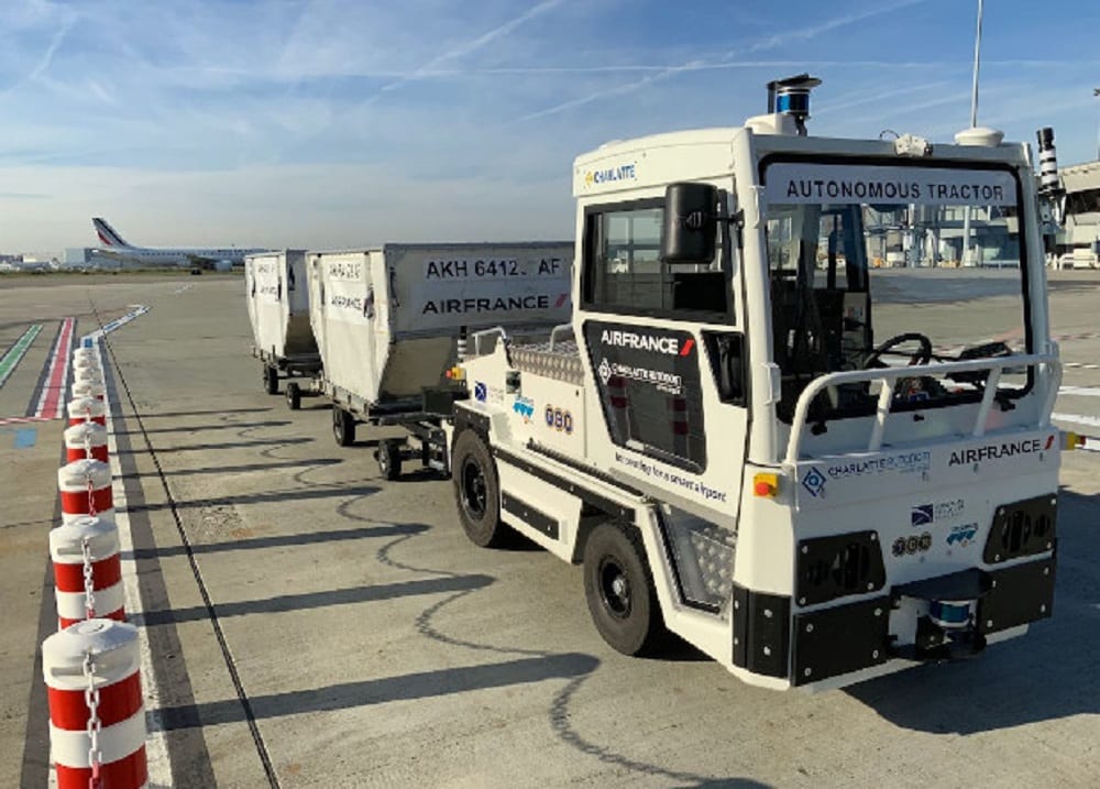 Air France начала испытания аэродромного багажного роботягача
