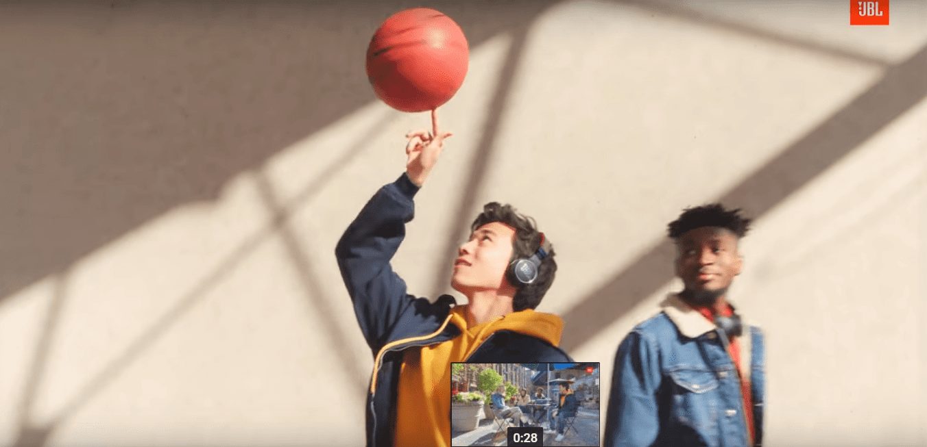 JBL представила наушники с солнечной панелью