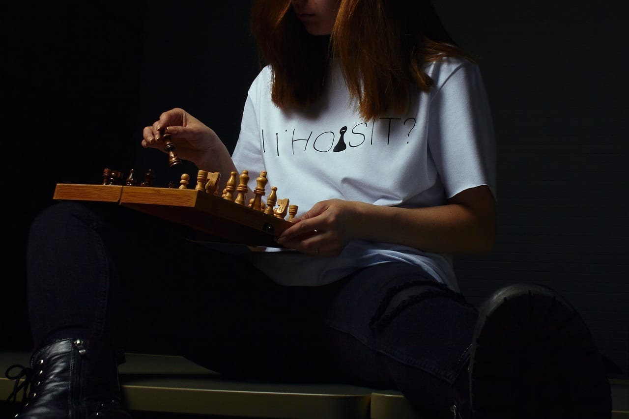 Бренд «ХУІЗІТ» та Saatchi & Saatchi випускають лімітовану колекцію футболок на підтримку прав жінок