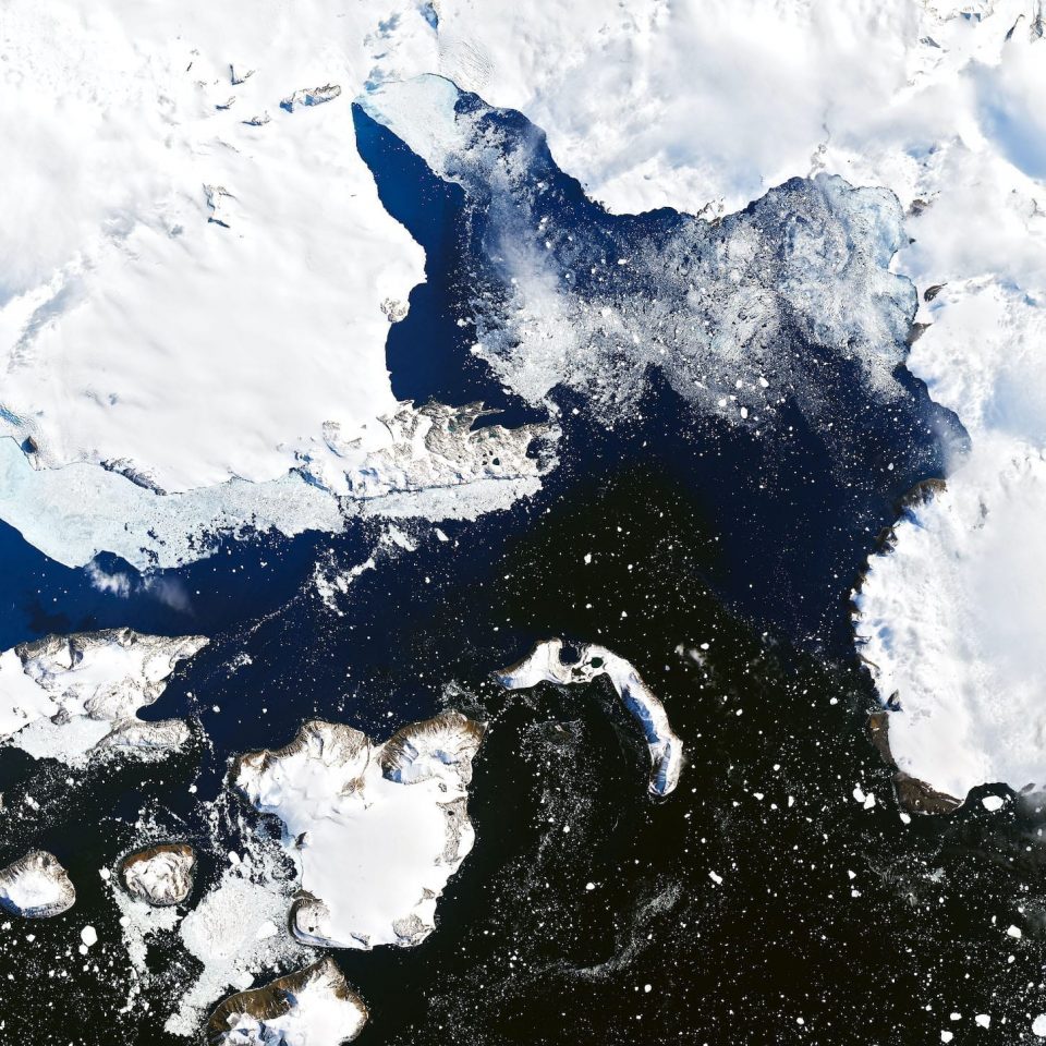 NASA сфотографувало танення снігу в Антарктиді