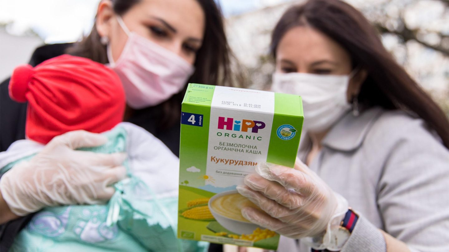 HiPP Україна годує малюків самотніх мам з «Ложки Турботи»