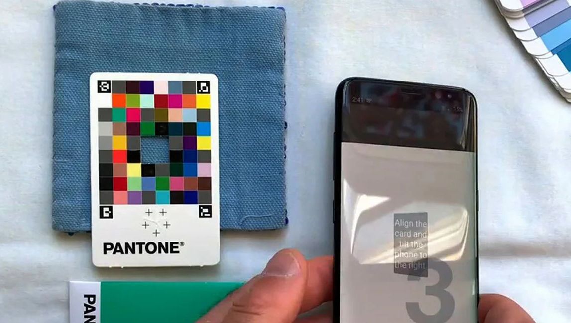 Як визначити шрифт та колір: дві ініціативи, покликані полегшити роботу креаторам