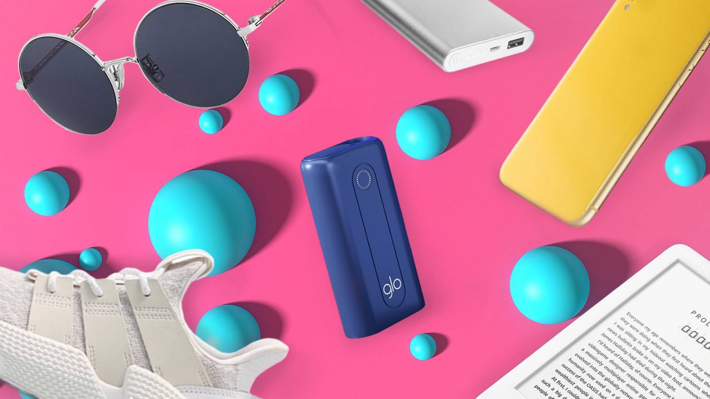 Смартфон, блокнот, мило: що українські креатори беруть із собою у відпустку