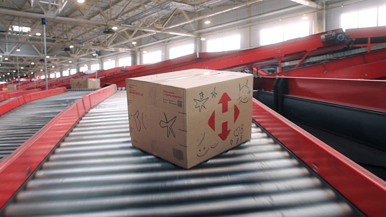 Клієнти «Нової Пошти» зняли ролик для «Нової Пошти»